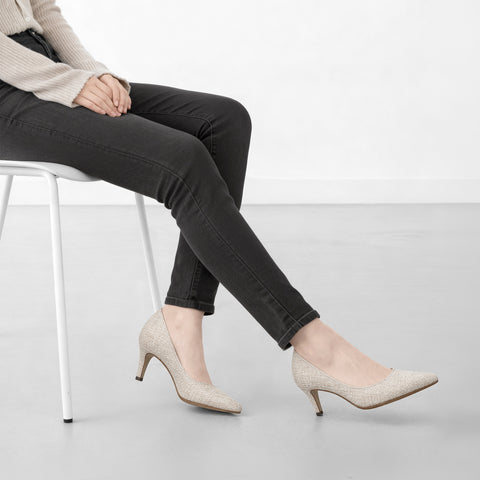 予約：2026SS：iCoN COLORS：ポインテッドトゥ リネン パンプス（C76535）キナリL