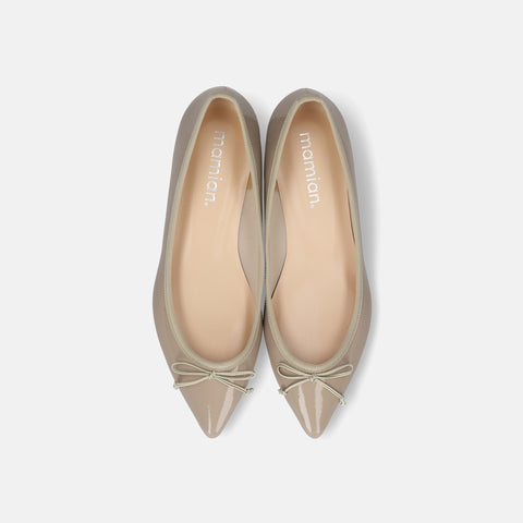 2026SSBI：ポインテッドトゥ フラット バレエシューズ（1333）グレージュE/mamian（マミアン）