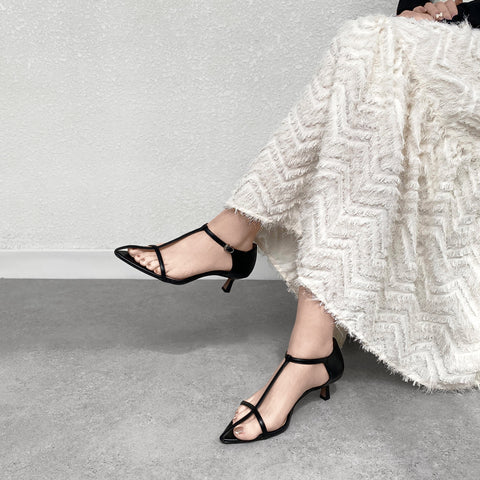 Reservation: 2024SS: T-strap pointed sandals (m50011) black