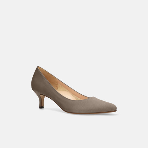 2025AW：iCoN COLORS：ポインテッドトゥ スエード パンプス（C57172）グレージュS/mamian（マミアン）