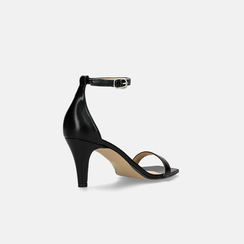 15% OFF: 2024SS: Simple Strap Sandals (735) Black